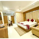 Hotel The Sky City Near Kashi Vishwanath Temple - A Top Rated Hotel In Varanasi